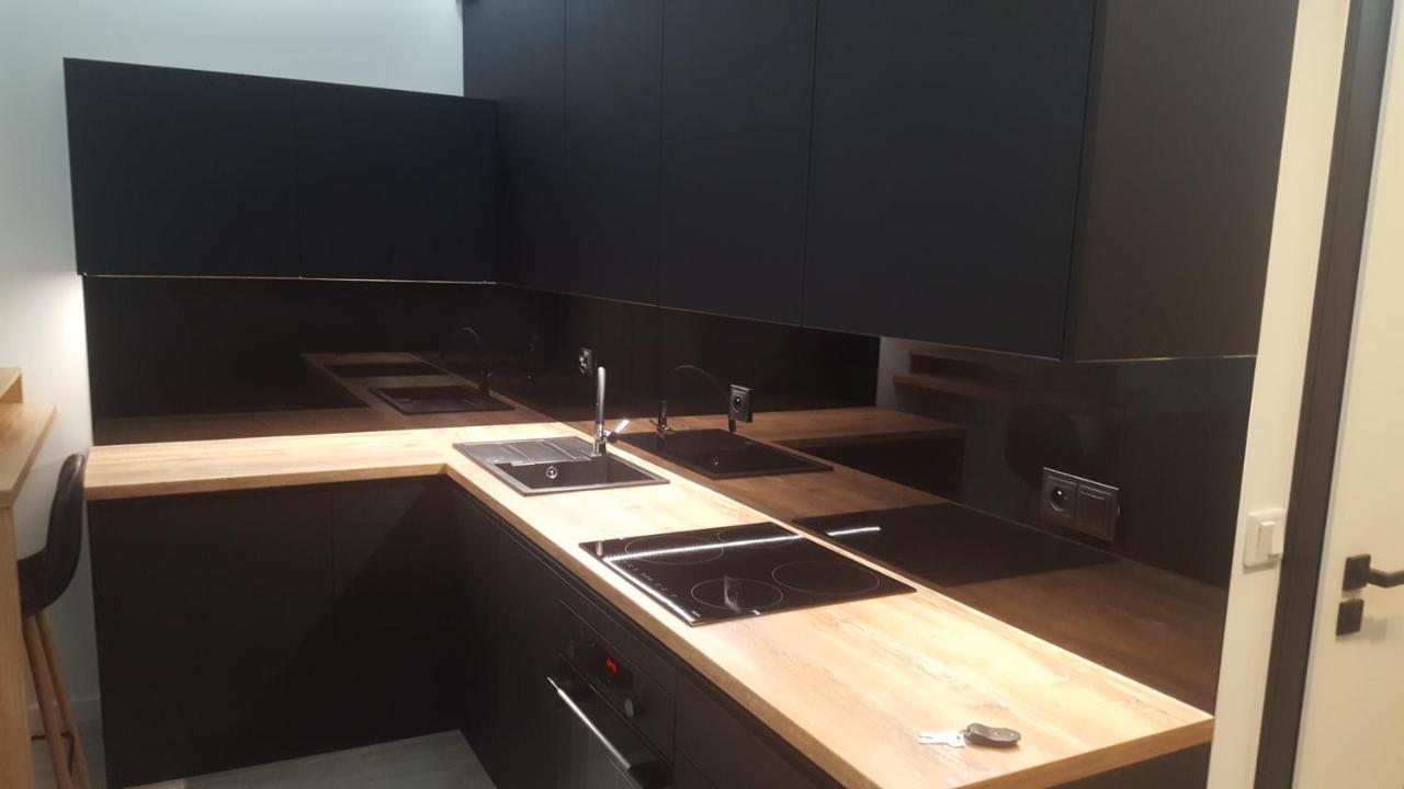 Apartament Skarbowa 2 & Parking เลชโน ภายนอก รูปภาพ