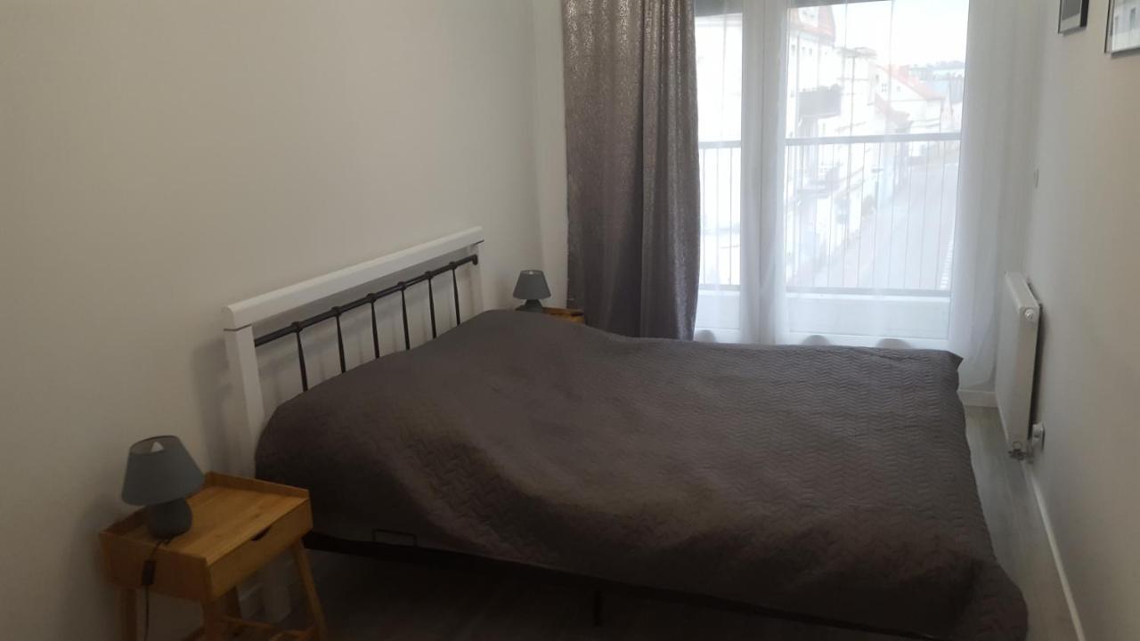 Apartament Skarbowa 2 & Parking เลชโน ภายนอก รูปภาพ