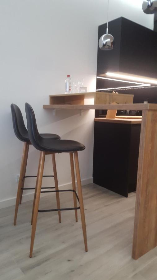 Apartament Skarbowa 2 & Parking เลชโน ภายนอก รูปภาพ